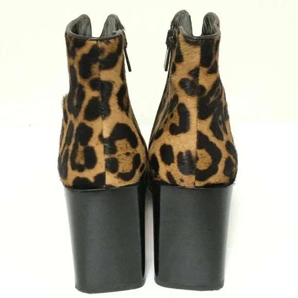 🆕 Christian Louboutin " Castarika" Collection Leopard print Boots - Picture 6 of 11